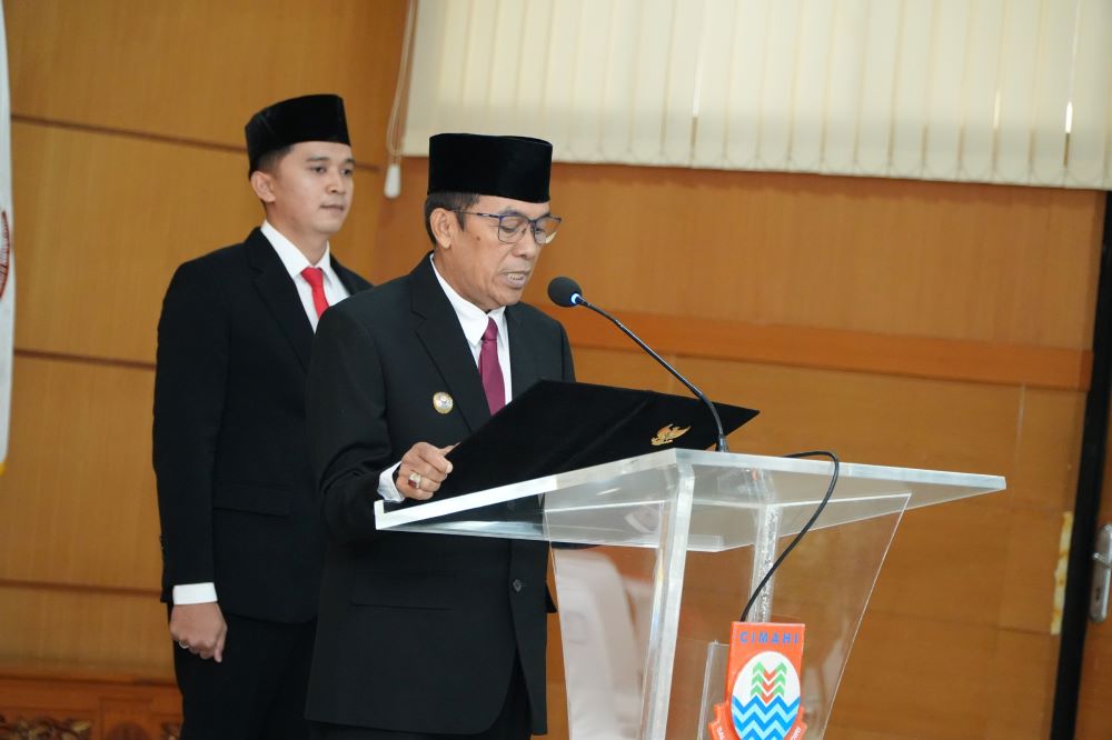 Wali Kota Cimahi, Ngatiyana, saat sambutan Pelantikan Pejabat Pimpinan Tinggi Pratama dan Pejabat Fungsional.