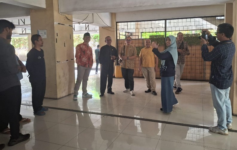 Komisi II DPRD Kota Cimahi Tinjau UPT Teknopark dan UPT Metrologi Disdagkoperin.